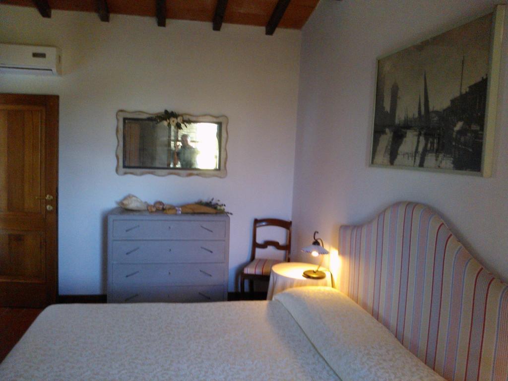 La Locanda Di Filo Bed & Breakfast Lido di Camaiore Room photo